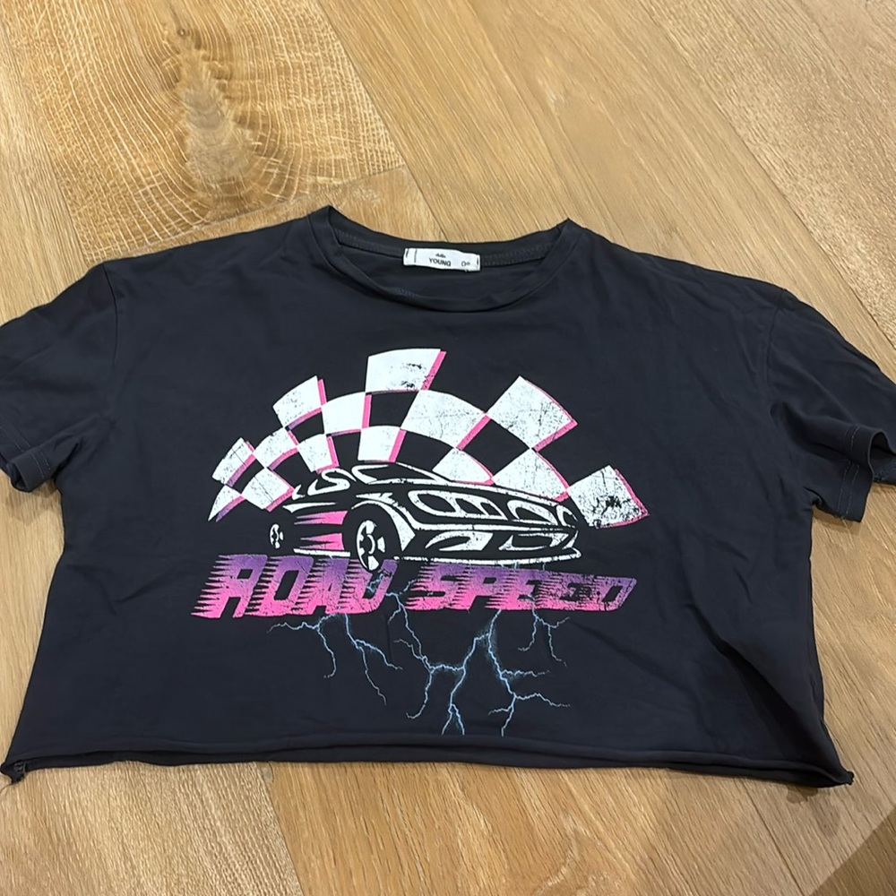 Adika cropped graphic tee